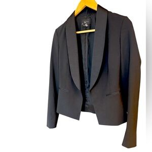 Theory 0 NWOT (ripped off tag accidentally- plastic still there lol) wool/tuxedo